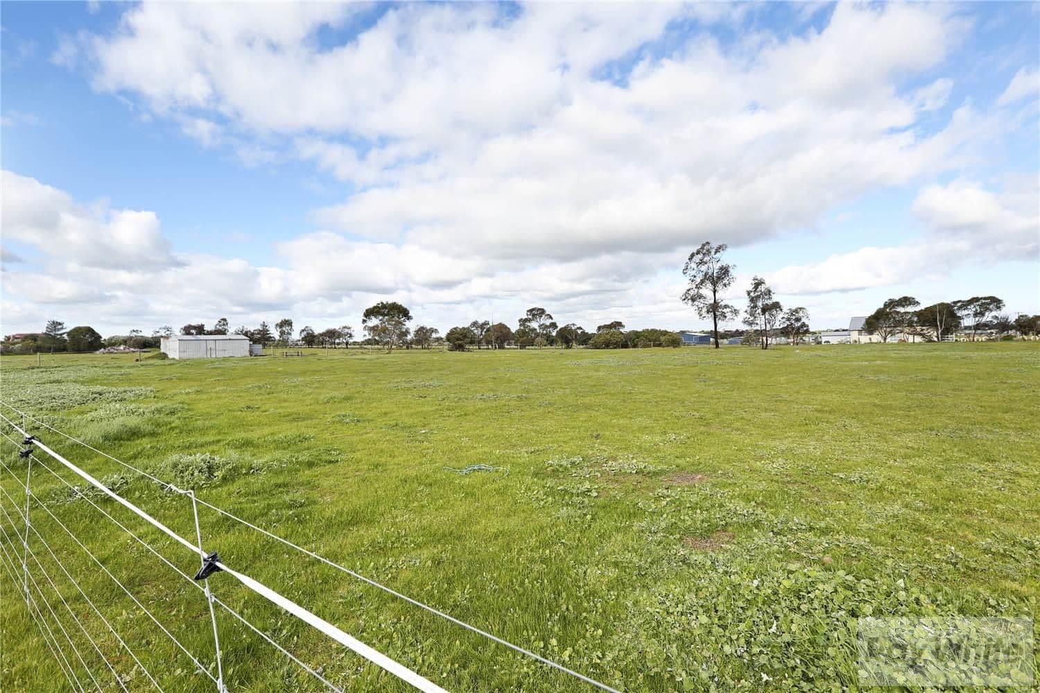 60 Links Street, LARA VIC 3212, Lara - Thumbnail 8