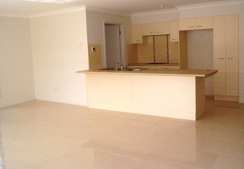 36 Rannoch Drive, WEST NOWRA NSW 2541, West Nowra - Thumbnail 2