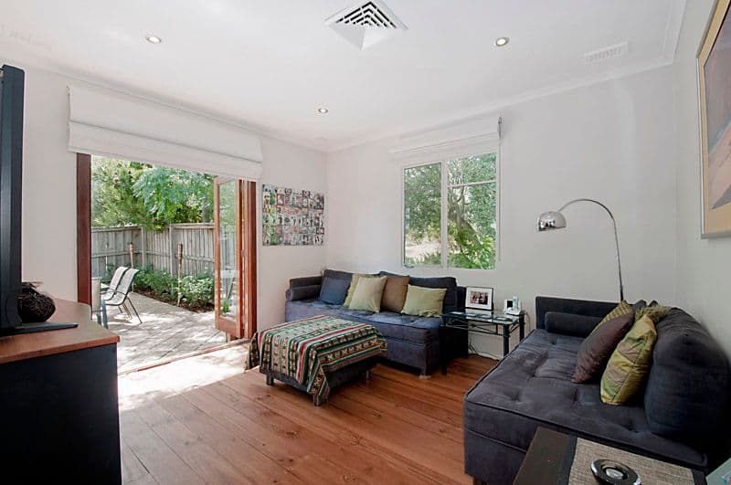 19 Binalong Avenue, CHADSTONE VIC 3148, Chadstone - Thumbnail 2