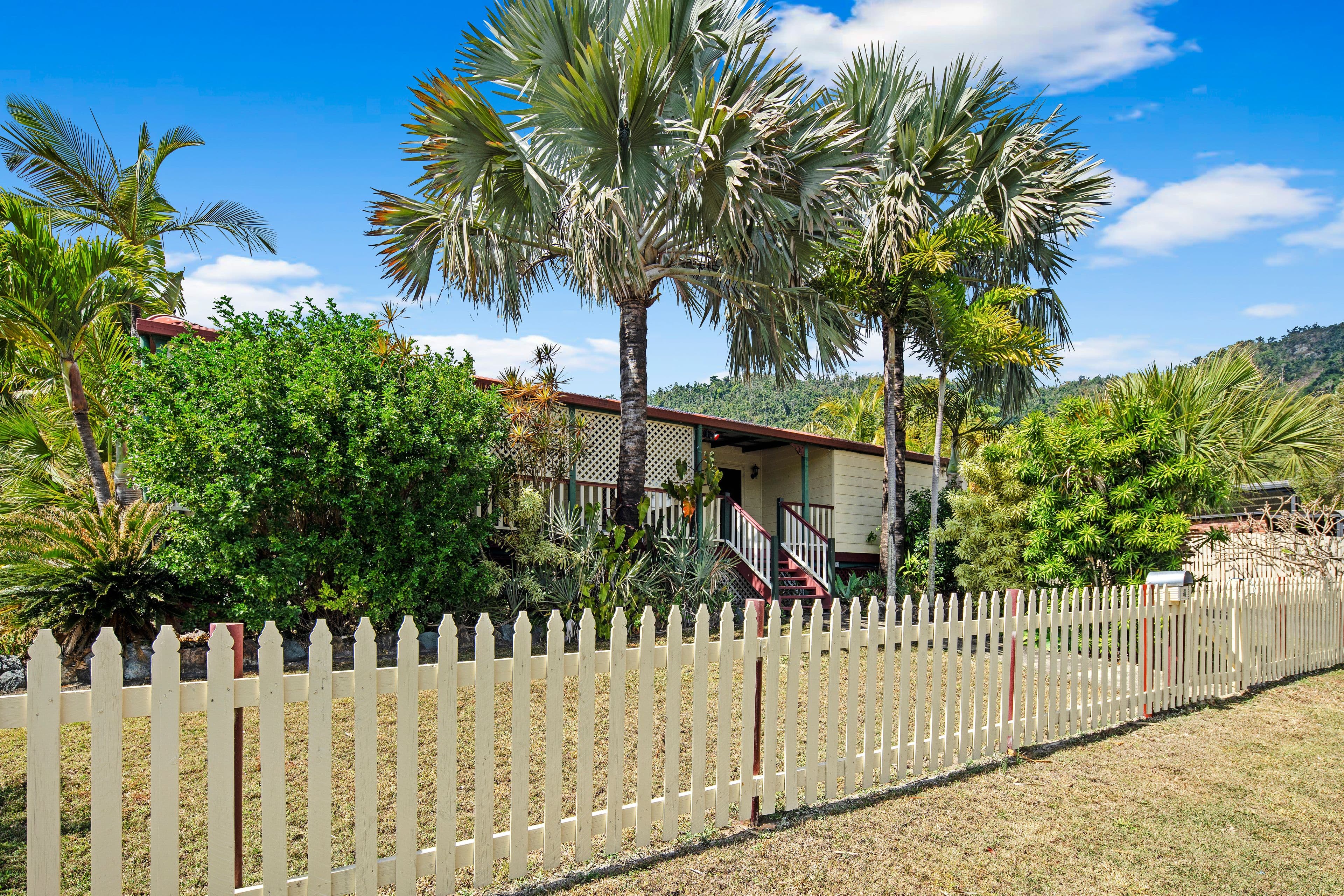 4 Cateran Close, Cannonvale QLD 4802, Cannonvale - Thumbnail 3