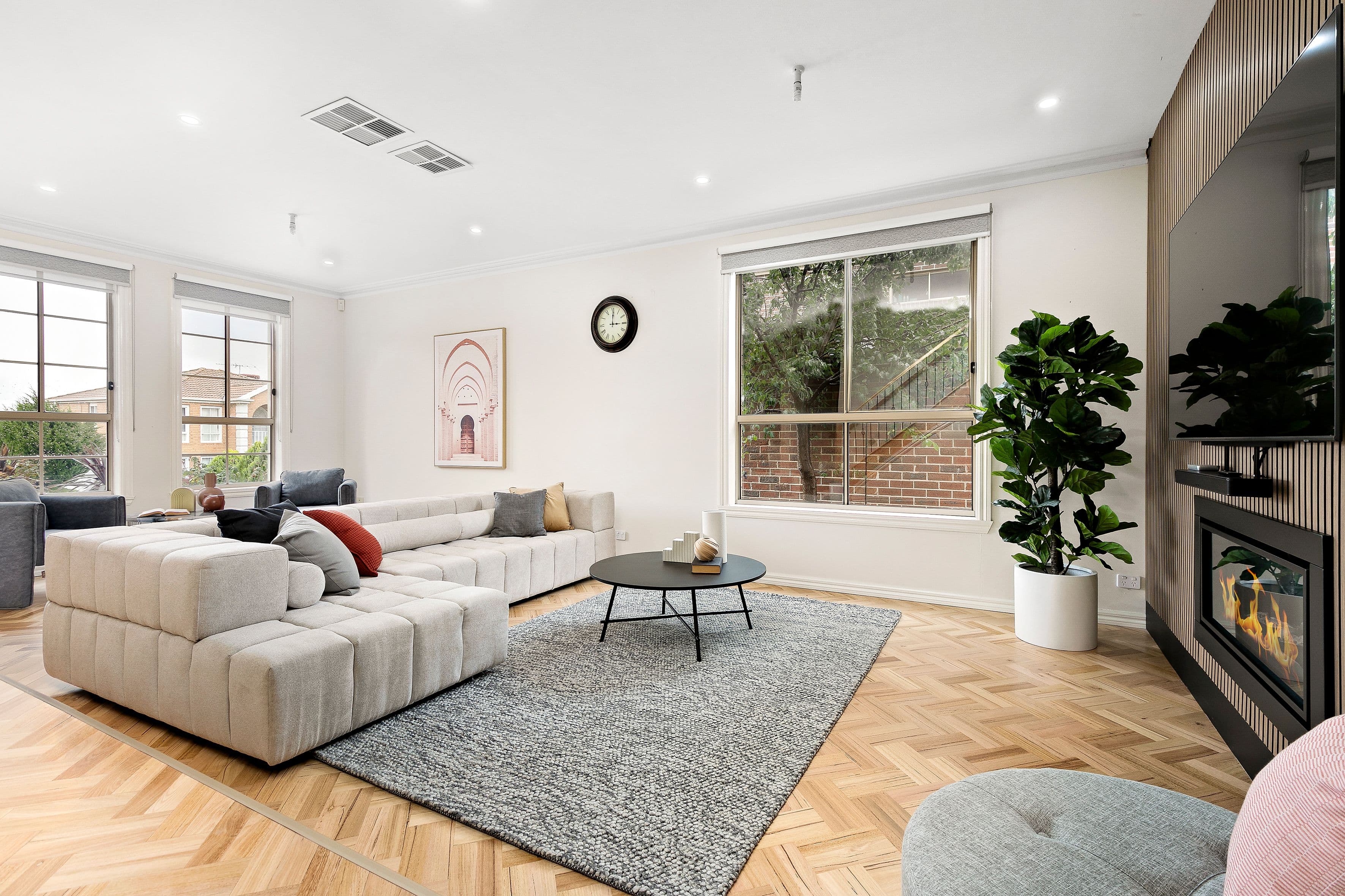 8 Hunter Avenue, Roxburgh Park VIC 3064, Roxburgh Park - Thumbnail 3