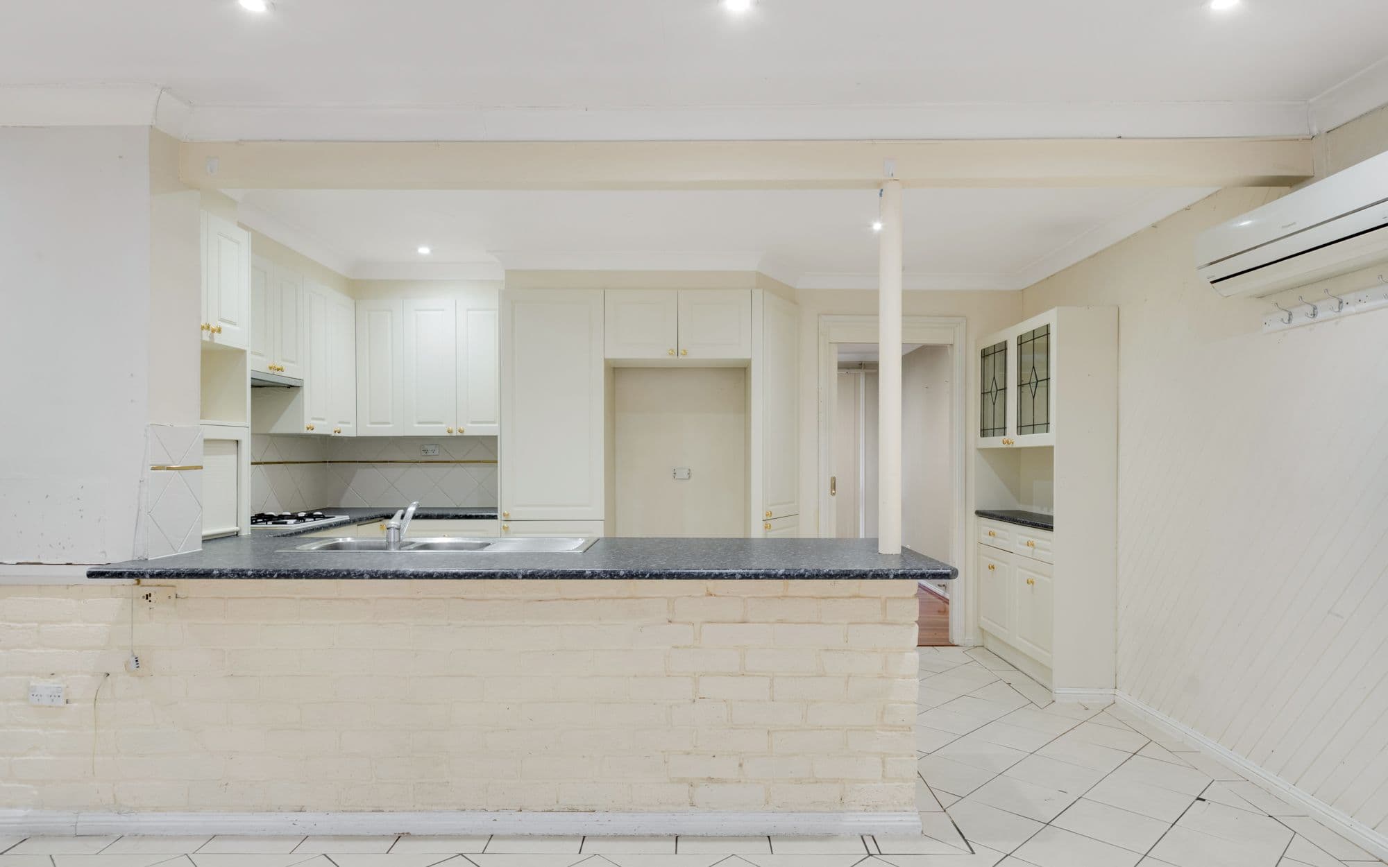 10 Morgan Street, Ingleburn NSW 2565, Ingleburn - Thumbnail 5