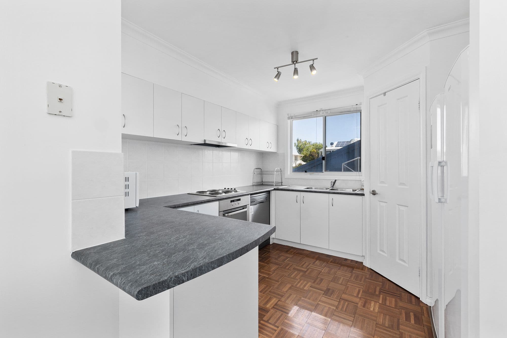 1 LARWOOD Elbow, Seabird WA 6042, Seabird - Thumbnail 4