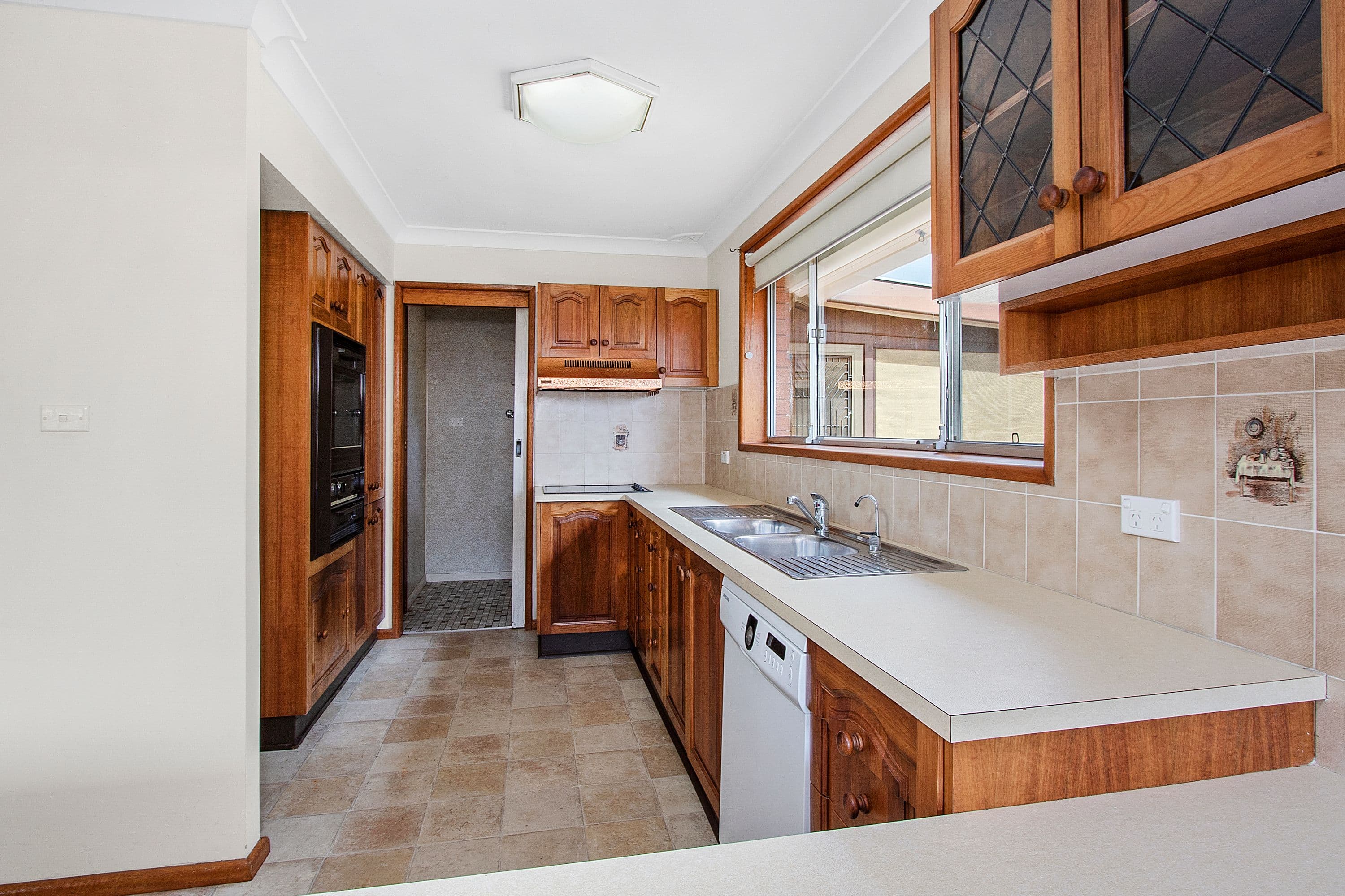 8 Gregory Street, North Richmond - Thumbnail 3