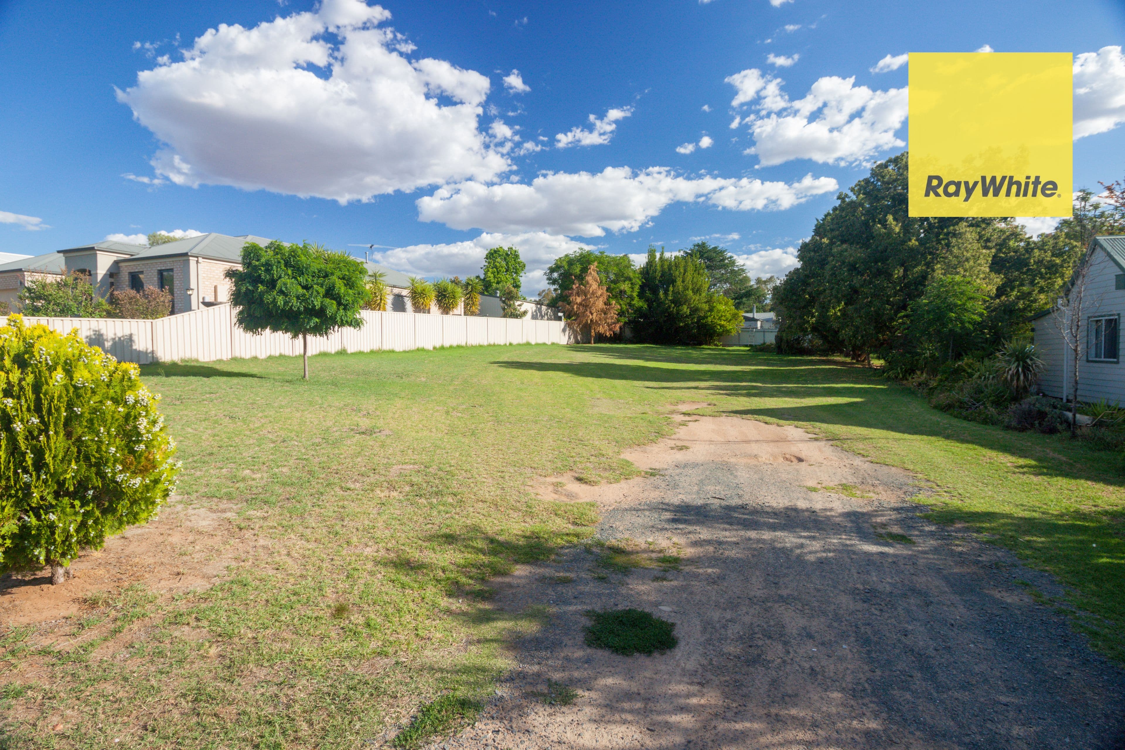 6 Clarke Street West, Howlong NSW 2643, Howlong - Thumbnail 4