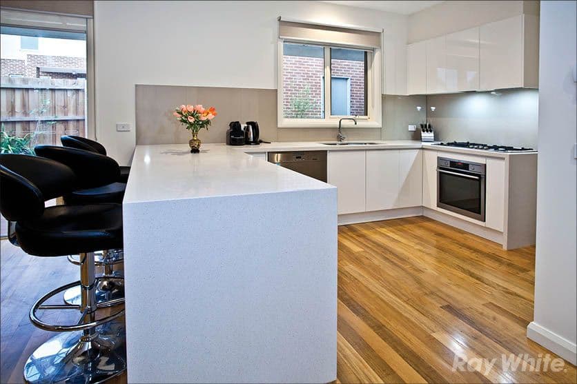 5 Stott Street, BOX HILL SOUTH VIC 3128, Box Hill South - Thumbnail 2