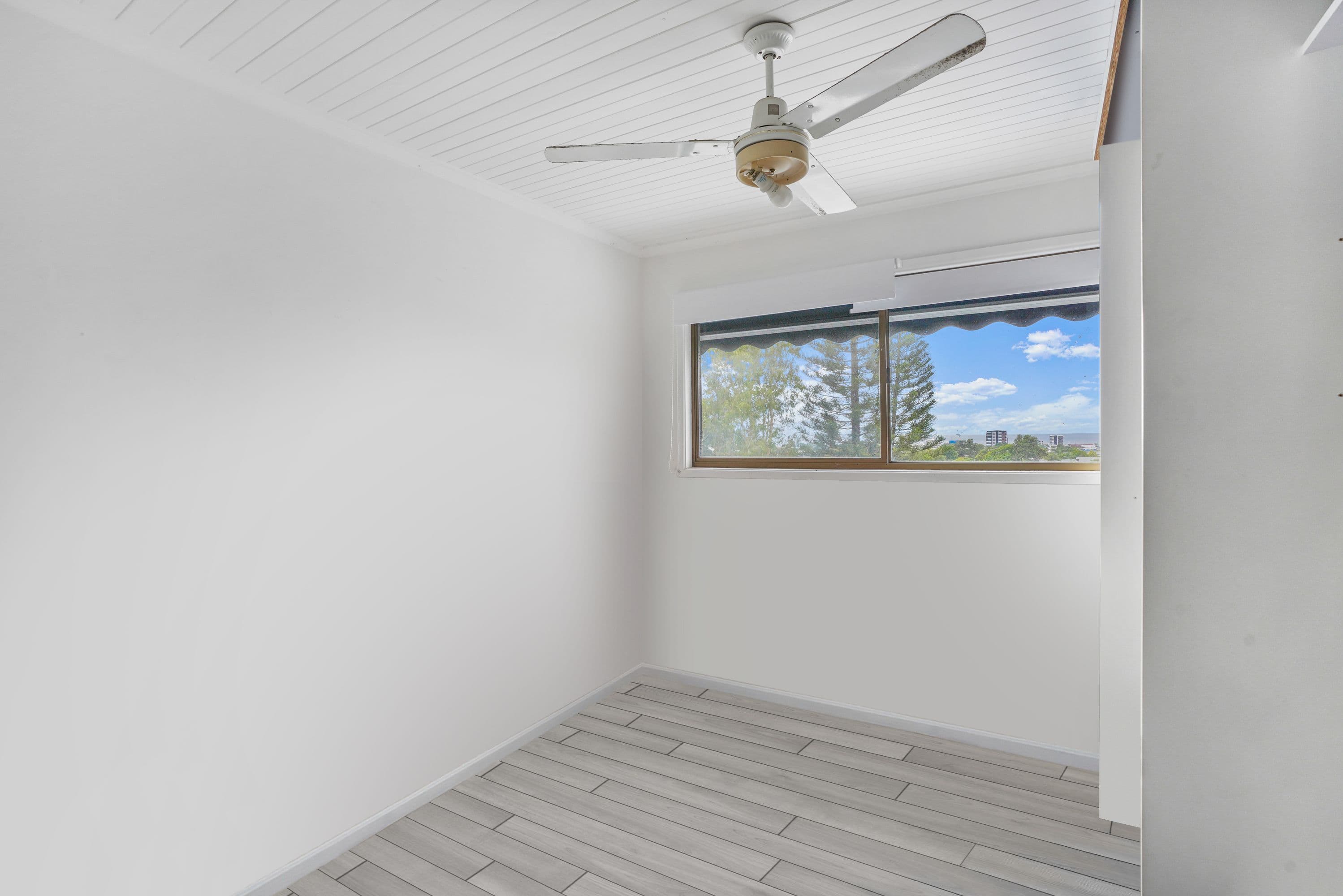 143 K P Mcgrath Drive, Elanora QLD 4221, Elanora - Thumbnail 3