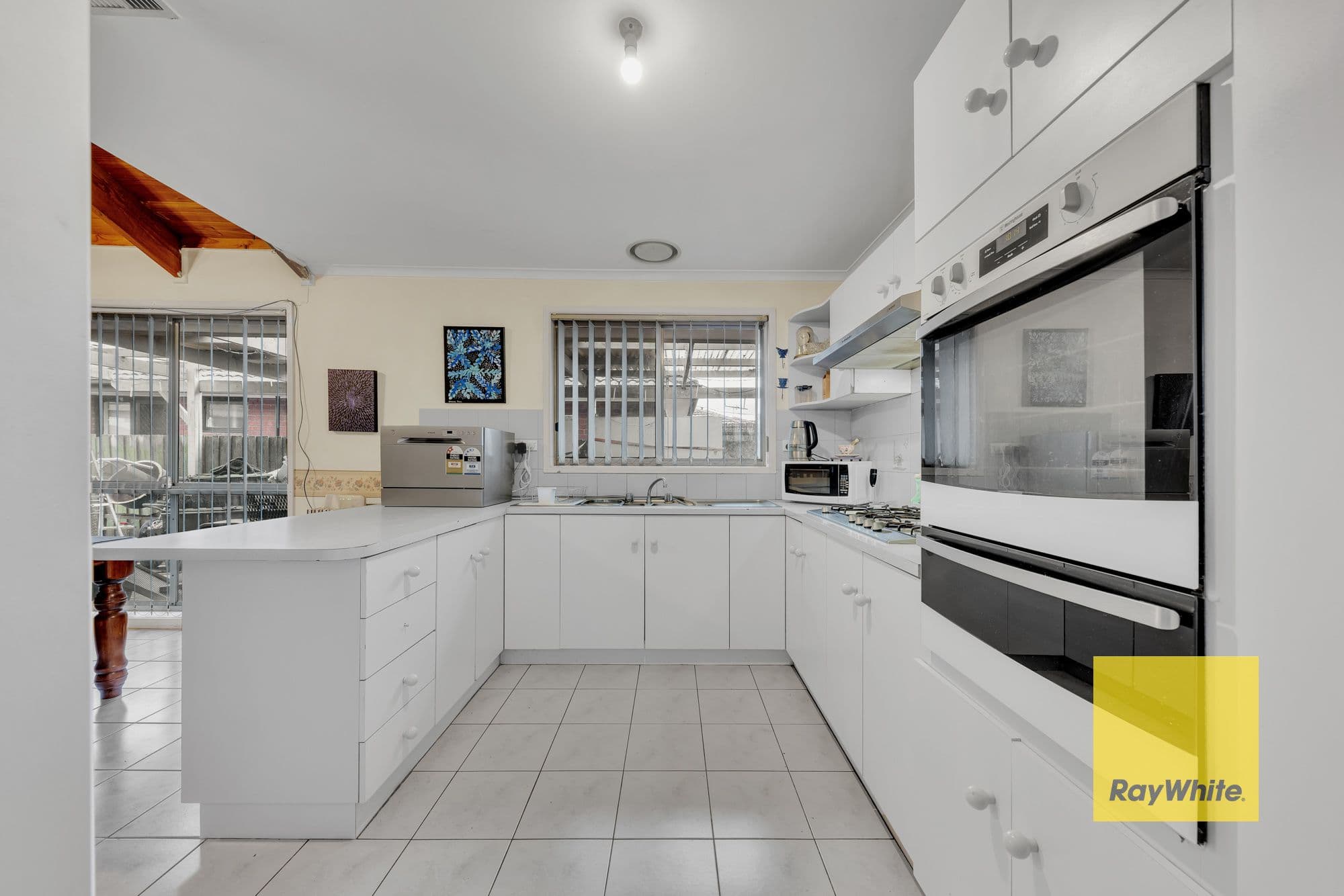 29 Southwick Boulevard, Altona Meadows VIC 3028, Altona Meadows - Thumbnail 2