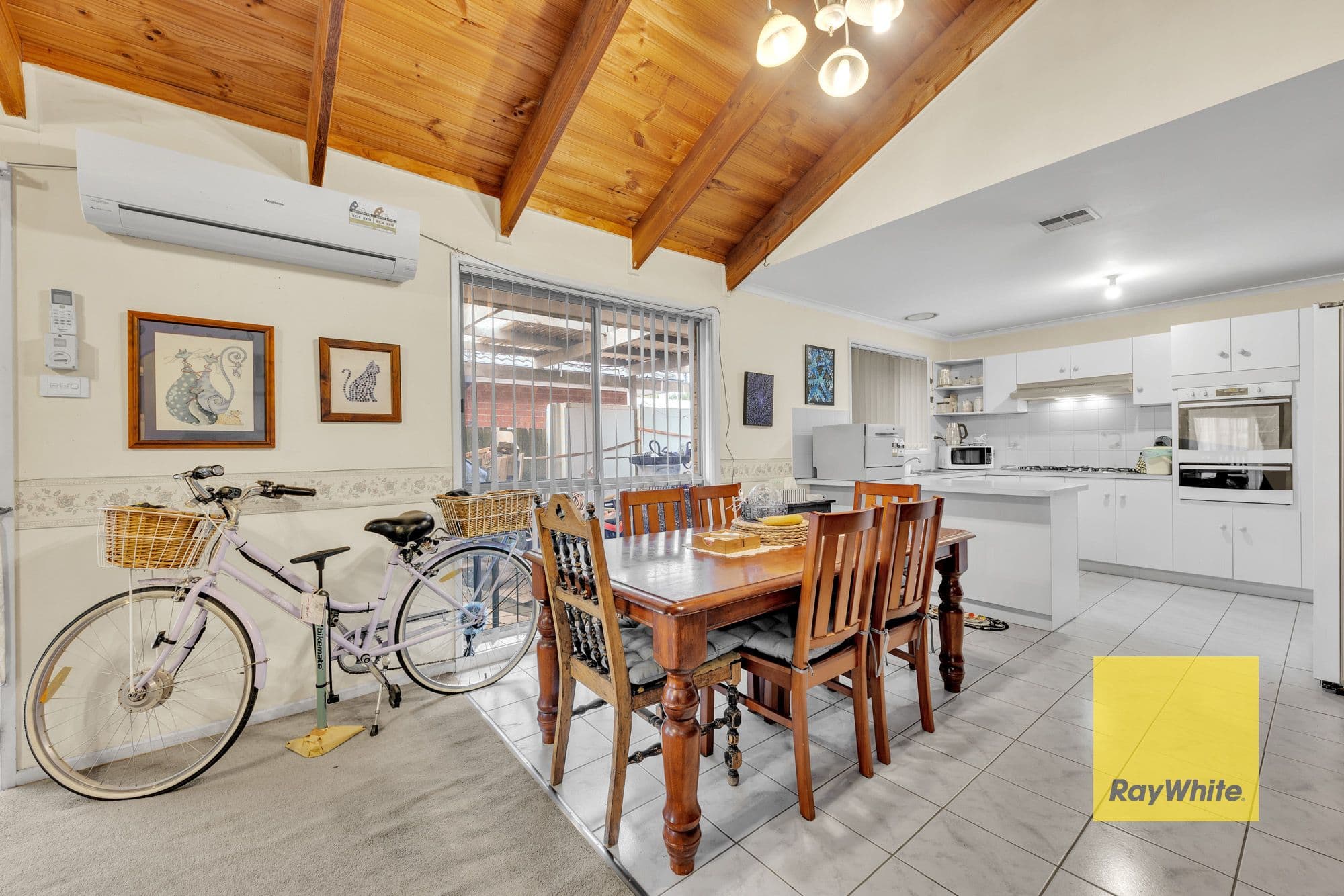 29 Southwick Boulevard, Altona Meadows VIC 3028, Altona Meadows - Thumbnail 3