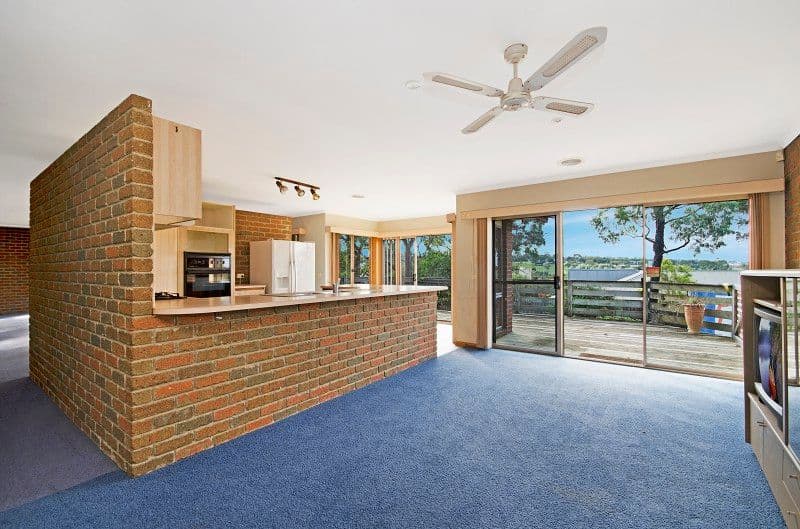 10 Bourbon Way, Waurn Ponds VIC 3216, Waurn Ponds - Thumbnail 8