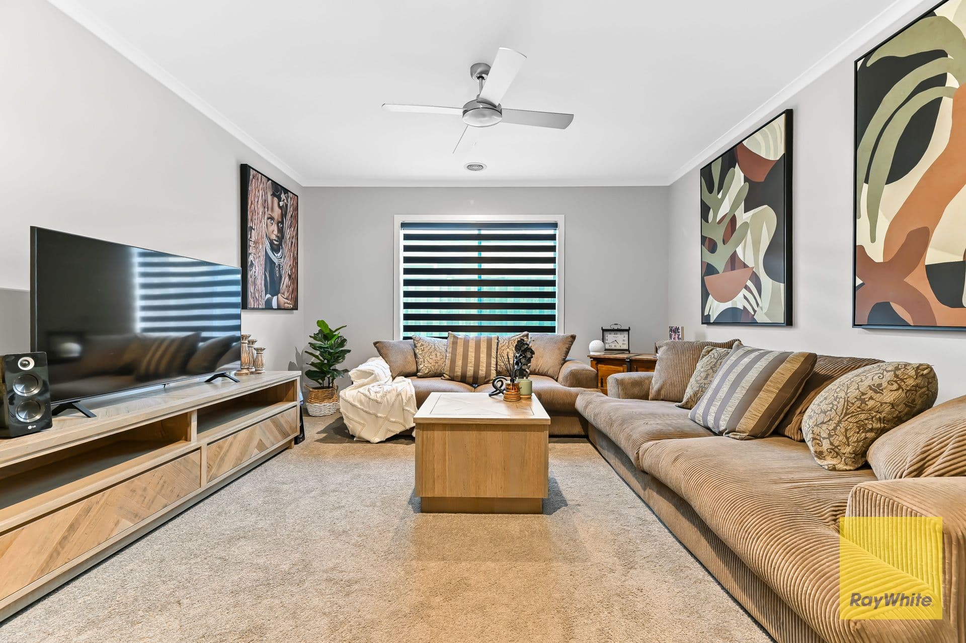59 Linden Tree Way, Cranbourne North VIC 3977, Cranbourne North - Thumbnail 3