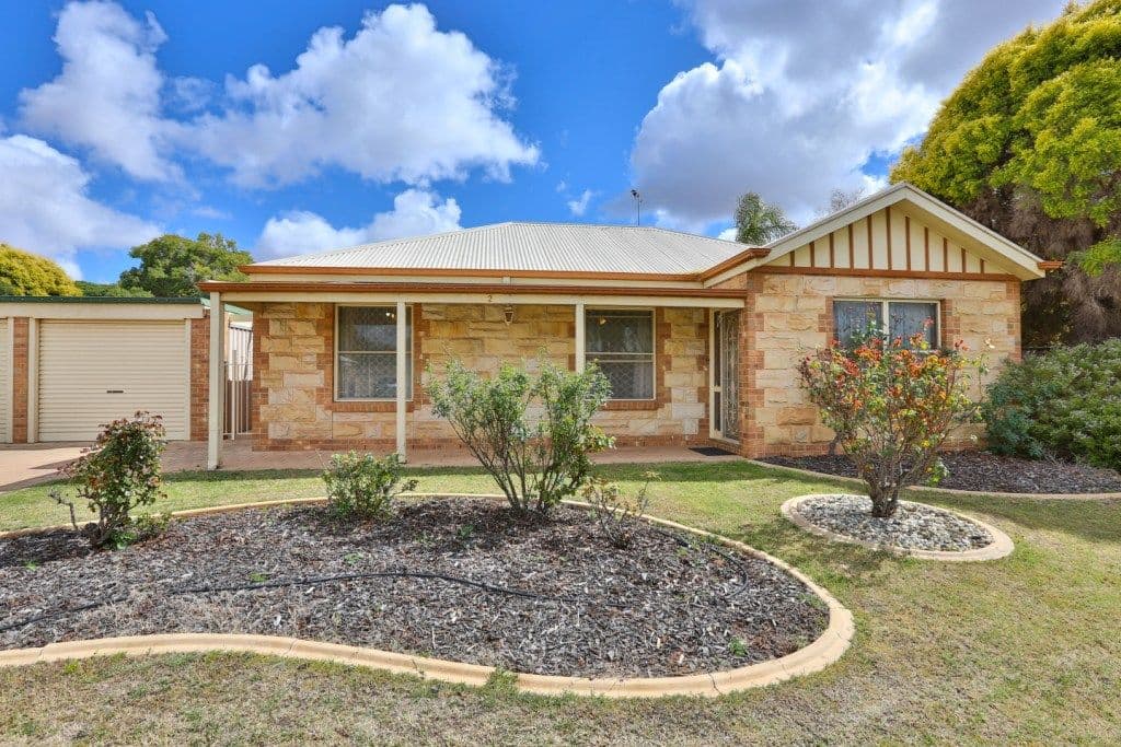19 woodley Drive, MILDURA VIC 3500, Mildura - Image 1