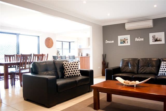 26 Hinchcliffe Drive, KEARNEYS SPRING QLD 4350, Kearneys Spring - Thumbnail 3