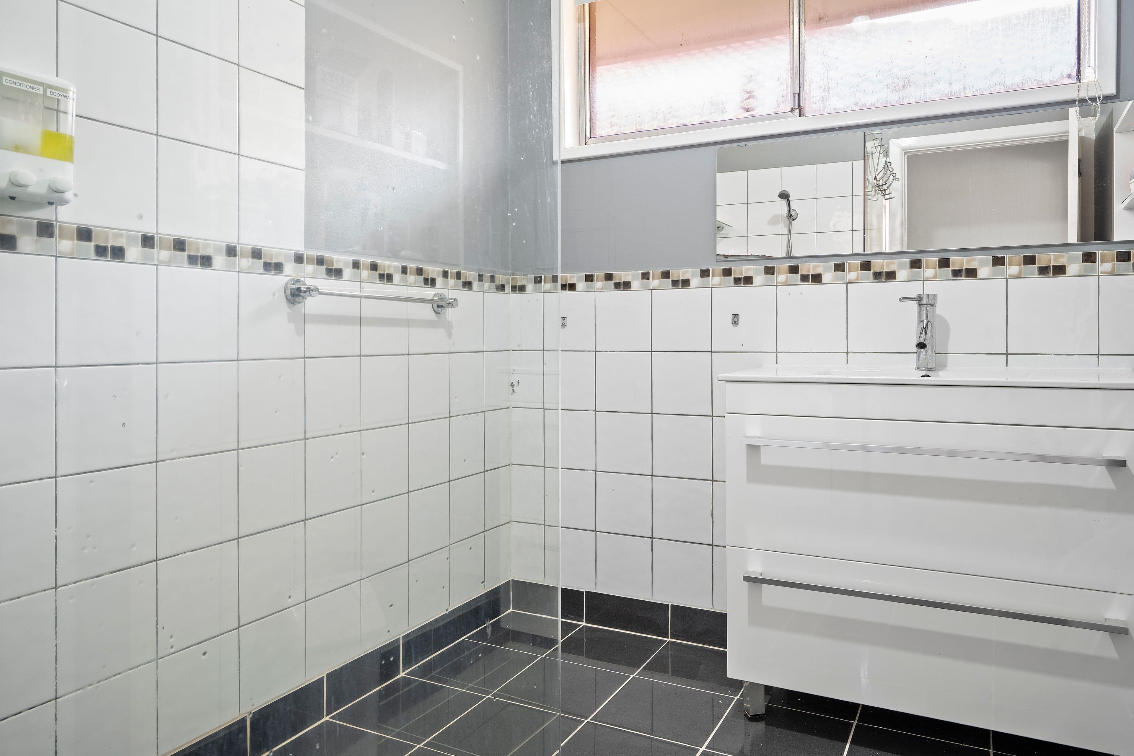 27 Flag Street, Kingsbury VIC 3083, Kingsbury - Thumbnail 8