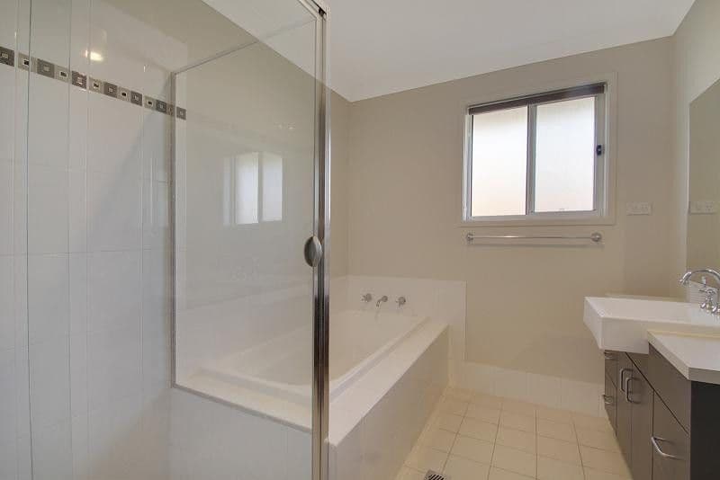 136 Gibson Street, GOULBURN NSW 2580, Goulburn - Thumbnail 3