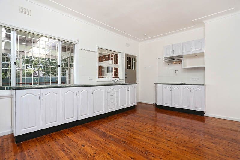 27 Gemoore Street, Smithfield NSW 2164, Smithfield - Thumbnail 2