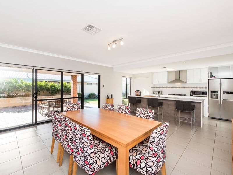 17 Linden Avenue, WENDOUREE VIC 3355, Wendouree - Image 1