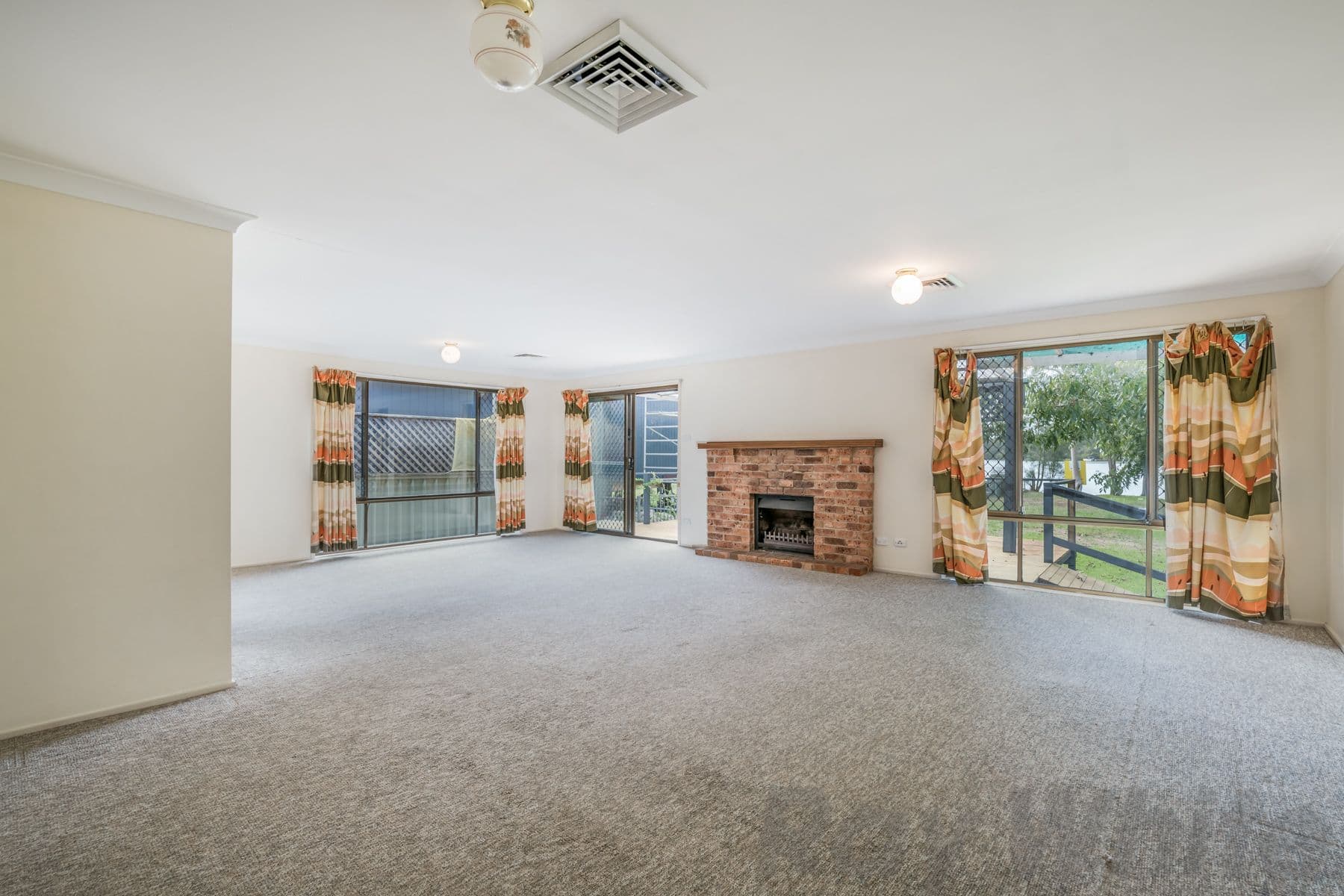 17 Venetia Avenue, Blackalls Park - Thumbnail 4