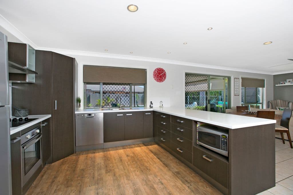6 Schonrock Street, WELLINGTON POINT QLD 4160, Wellington Point - Thumbnail 5