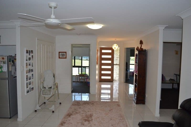 55 Robinson Street, YEPPOON QLD 4703, Yeppoon - Thumbnail 3