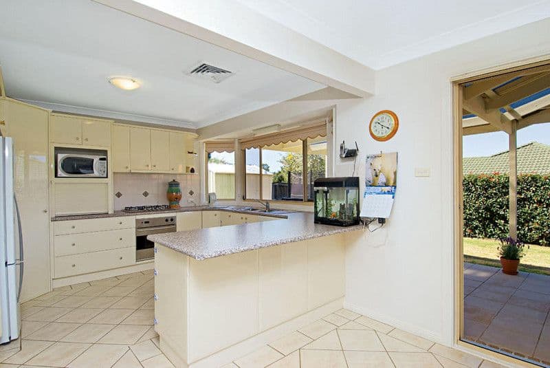 19 Matilda Grove, BEAUMONT HILLS NSW 2155, Beaumont Hills - Thumbnail 4