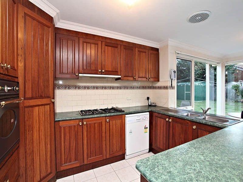 3 Sandpiper Drive, TAYLORS LAKES VIC 3038, Taylors Lakes - Thumbnail 2