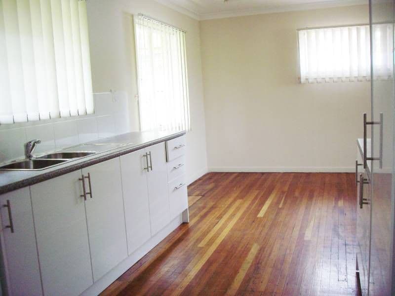 31 Warbler Street, INALA QLD 4077, Inala - Thumbnail 4