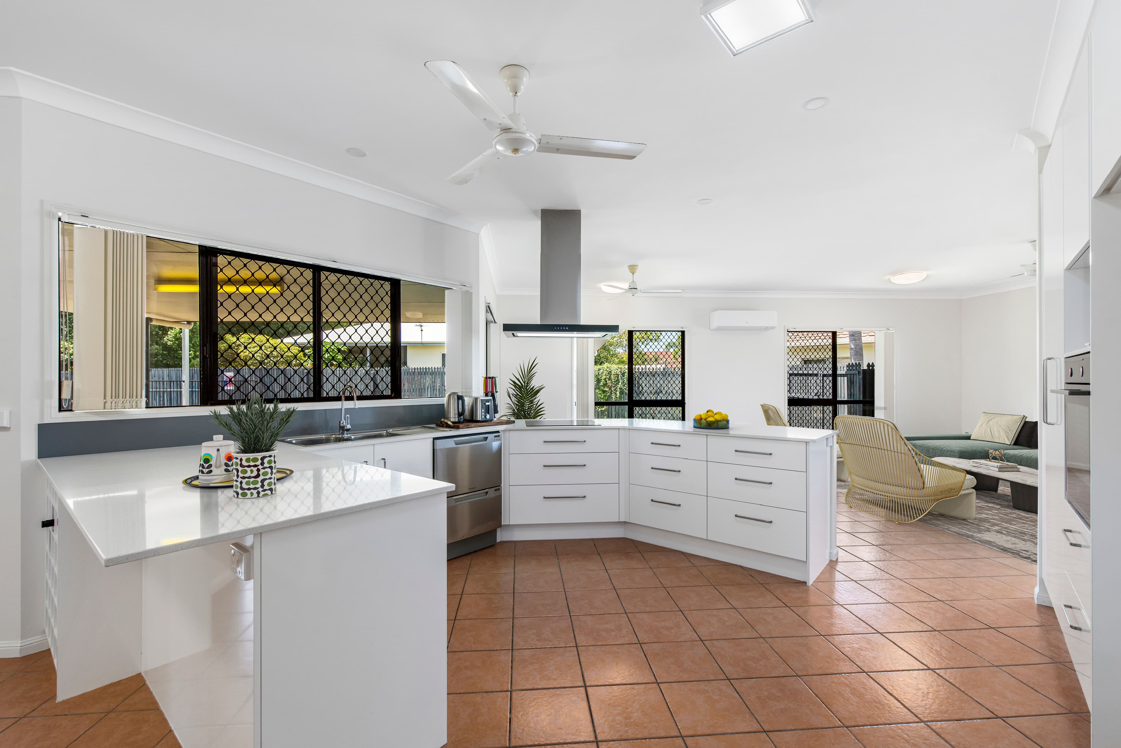 33 Woodbine Drive, Annandale QLD 4814, Annandale - Thumbnail 4