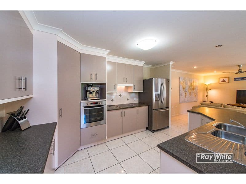 3 Emily Court, Norman Gardens QLD 4701, Norman Gardens - Thumbnail 3