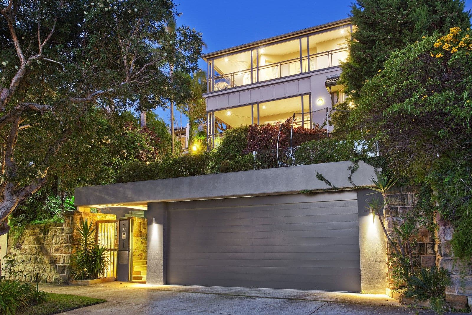 37 Chamberlain Avenue, Rose Bay - Thumbnail 2