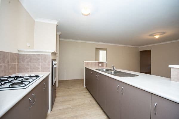 18 Sherwood Road, Australind WA 6233, Australind - Thumbnail 8