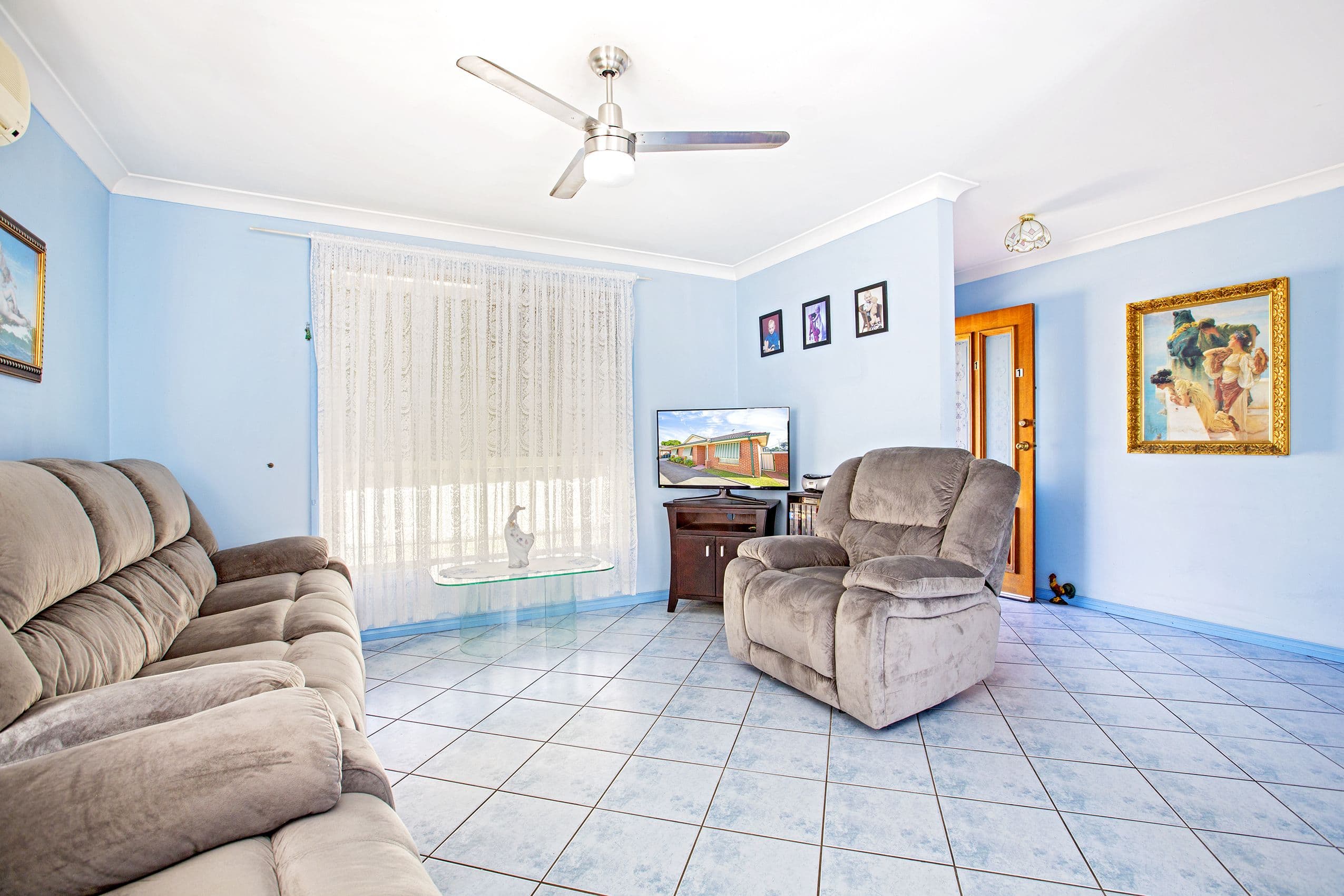 156 Hoxton Park Road, Lurnea - Thumbnail 2