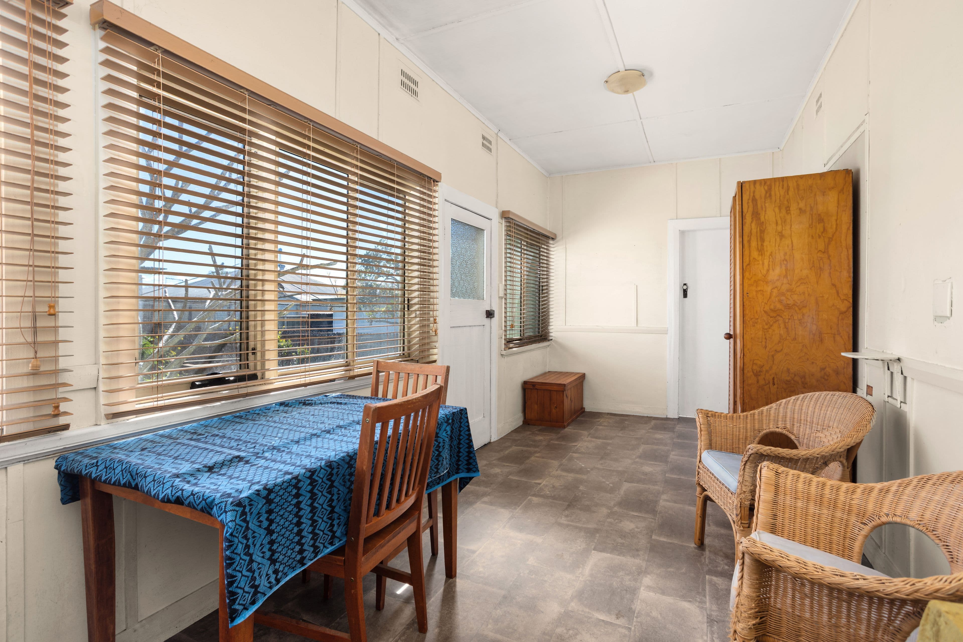 15 York Street, Taree NSW 2430, Taree - Thumbnail 6