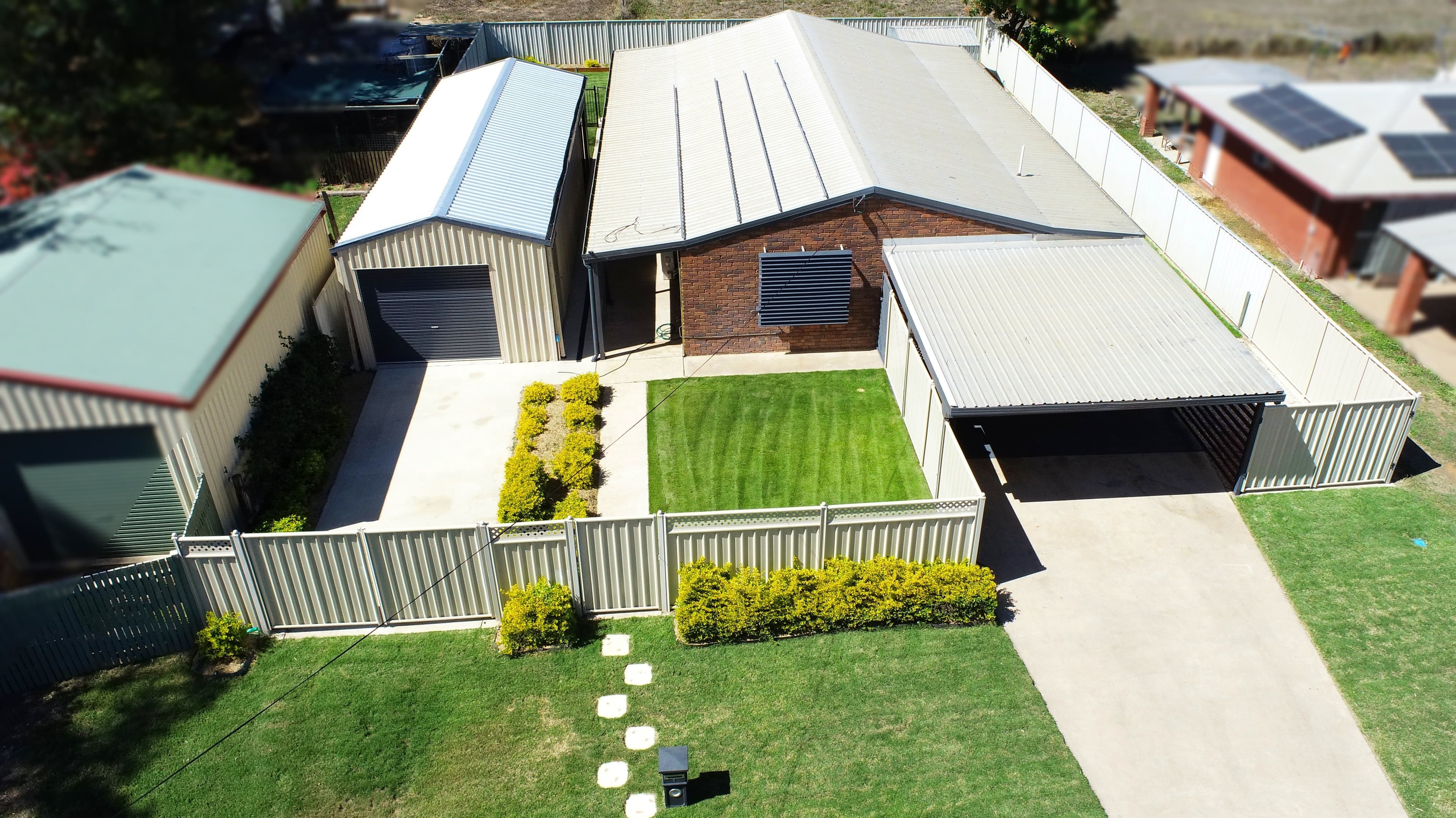 1 Wilby Place, Emerald QLD 4720, Emerald - Thumbnail 2