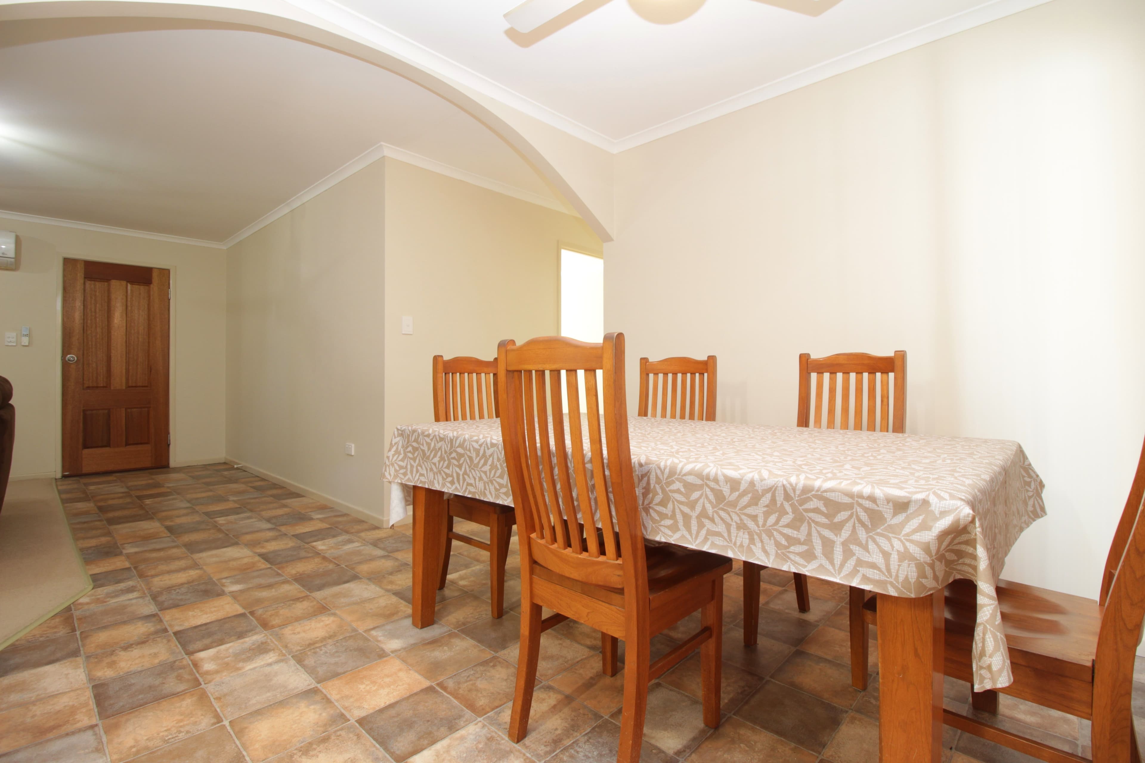 1 Wilby Place, Emerald QLD 4720, Emerald - Thumbnail 7