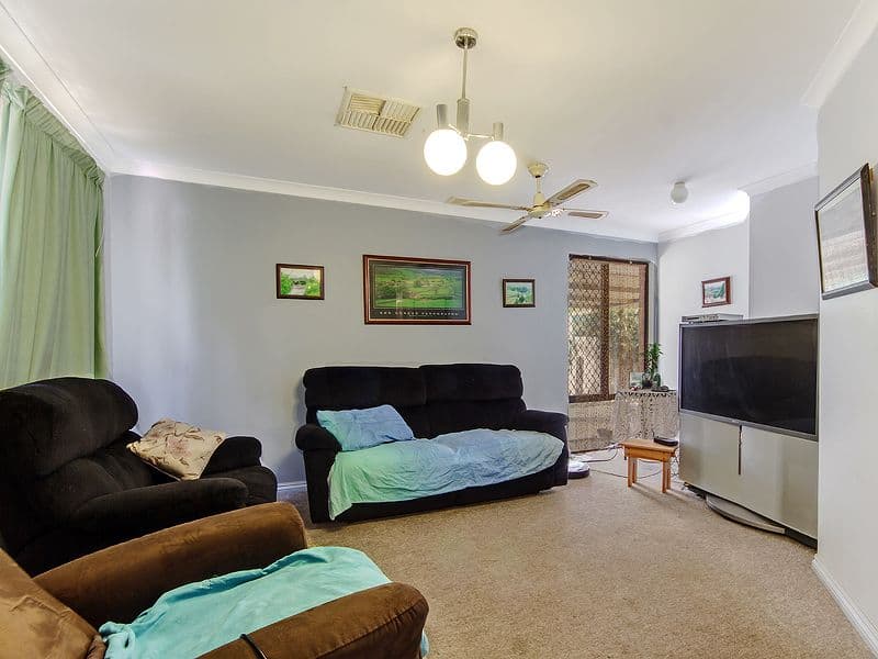 9 Helston Court, Midland WA 6056, Midland - Thumbnail 2