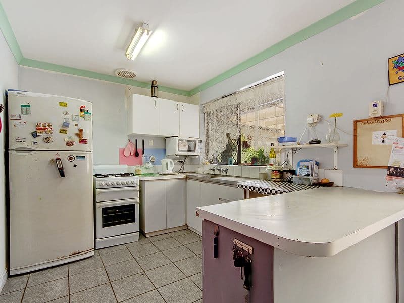 9 Helston Court, Midland WA 6056, Midland - Thumbnail 4