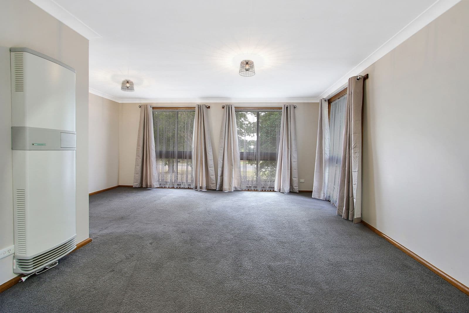 422 Leonie Court, Lavington NSW 2641, Lavington - Thumbnail 2