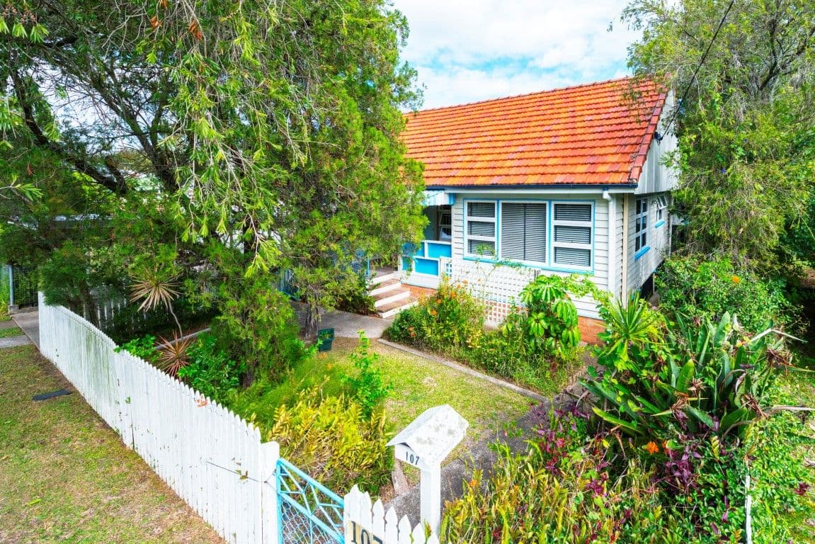 107 Birdwood Road, HOLLAND PARK WEST QLD 4121, Holland Park West - Image 1
