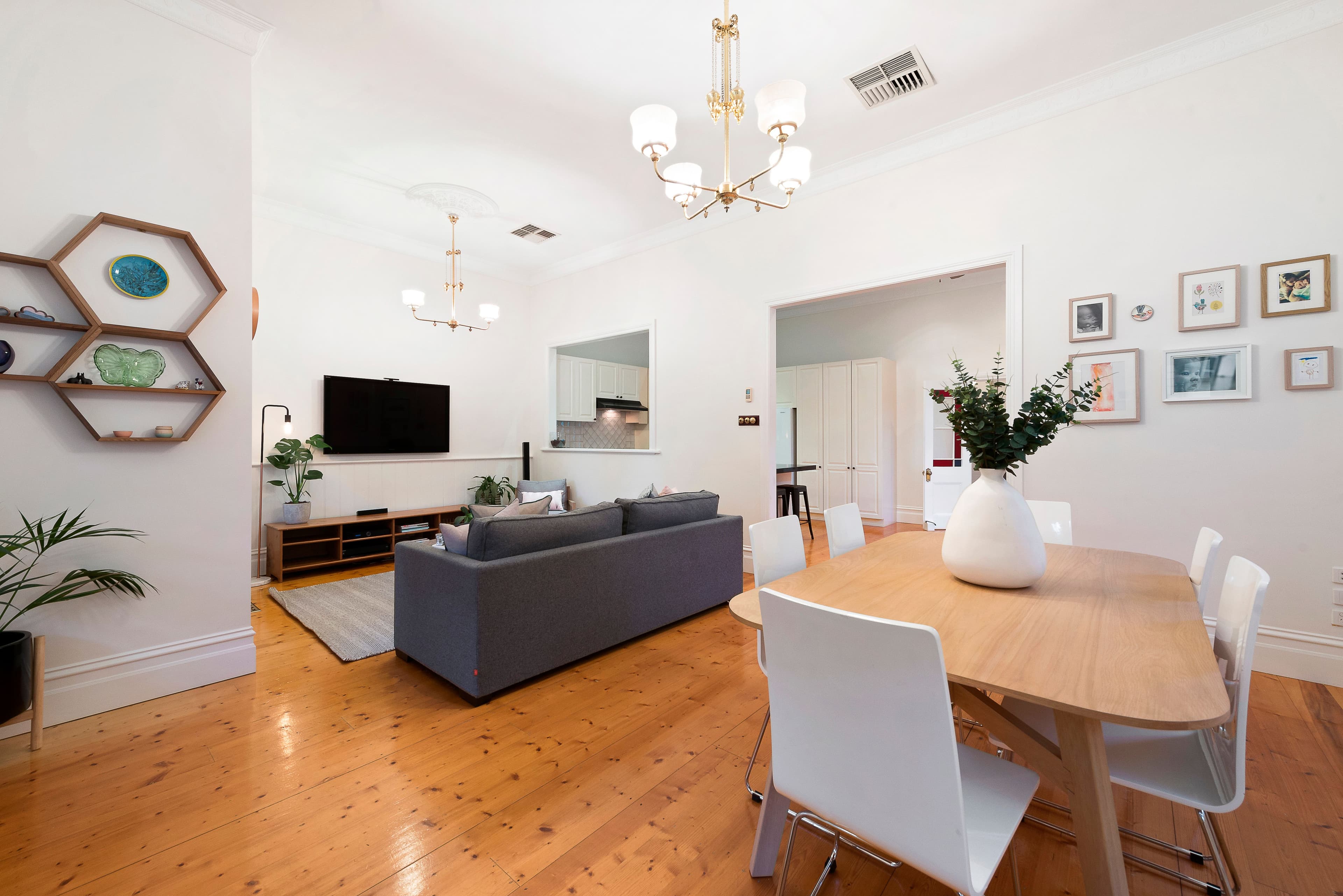 18 Cheel Street, Oakleigh East VIC 3166, Oakleigh East - Thumbnail 4
