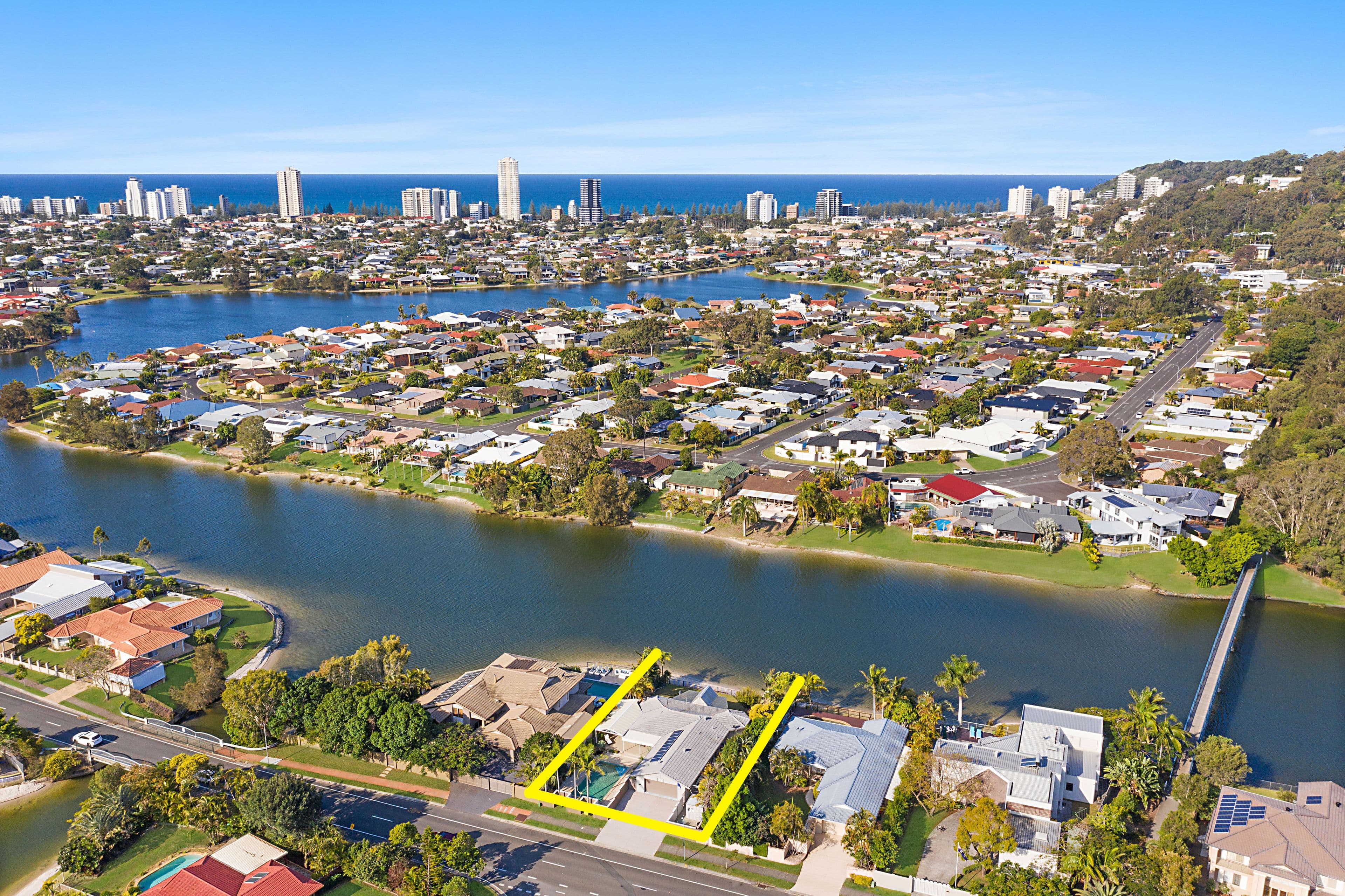 110 Dunlin Drive, Burleigh Waters QLD 4220, Burleigh Waters - Thumbnail 2