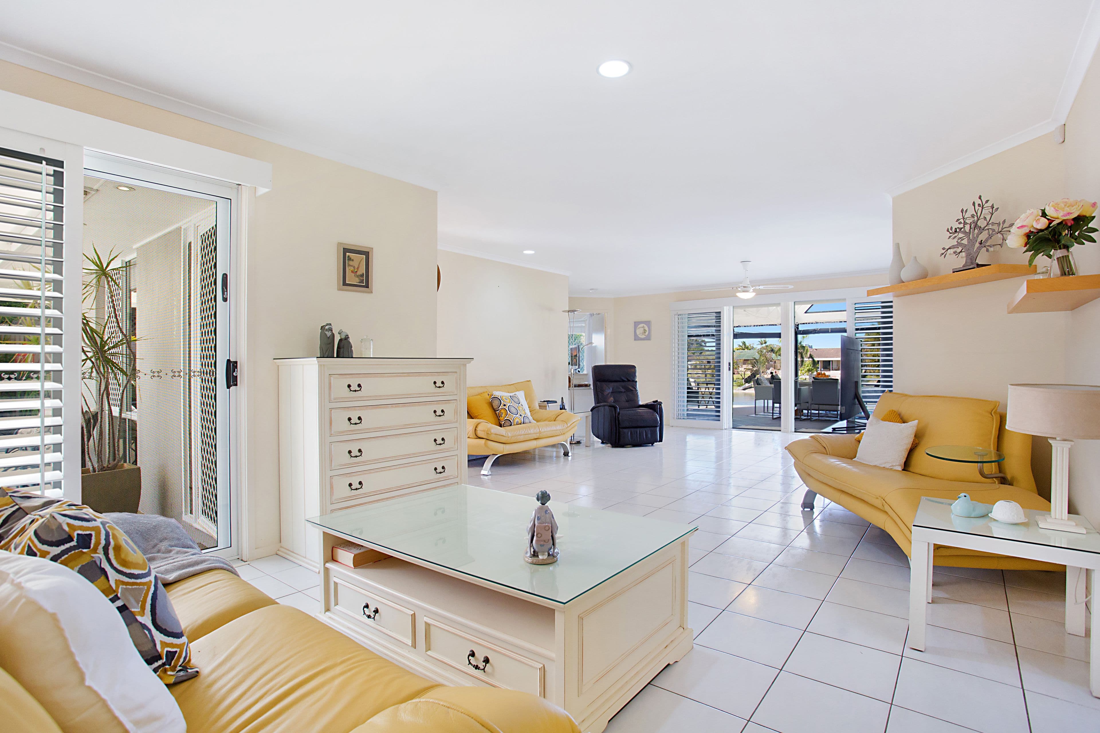 110 Dunlin Drive, Burleigh Waters QLD 4220, Burleigh Waters - Thumbnail 3