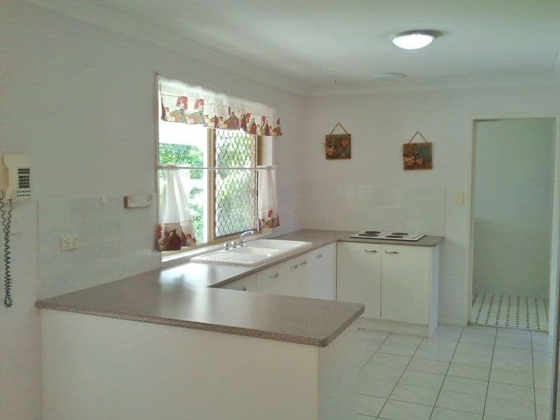 25 Springfield Crescent, PARKINSON QLD 4115, Parkinson - Thumbnail 3