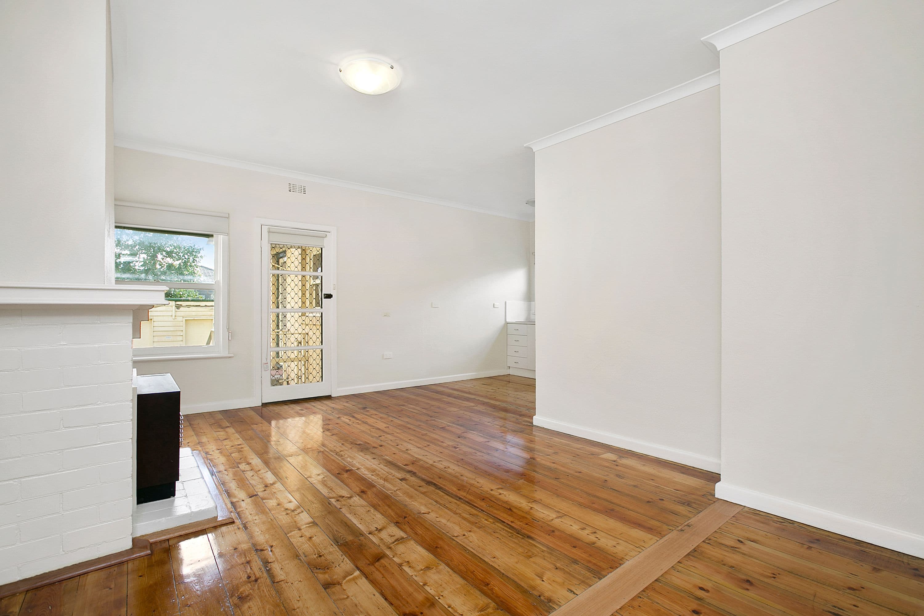 94-96 Barkly Street, Mornington VIC 3931, Mornington - Thumbnail 3