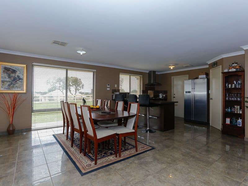 24 Haslam Street, MUCHEA WA 6501, Muchea - Thumbnail 3