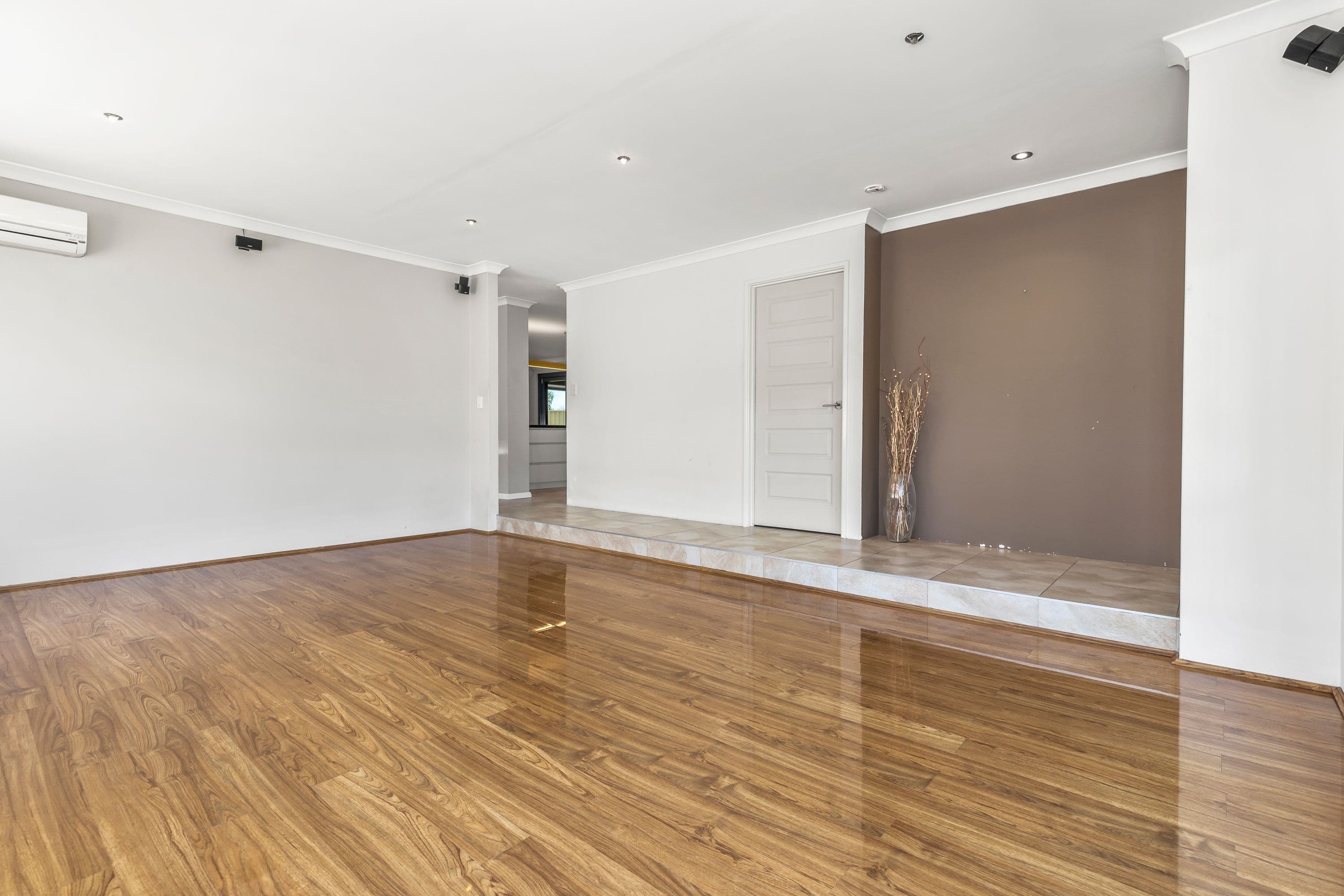 21 Rockdale Pass, Landsdale WA 6065, Landsdale - Thumbnail 4