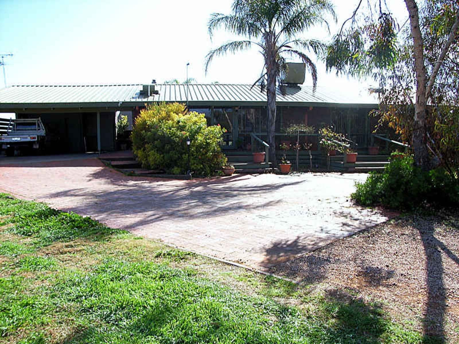 62 Ginquam Avenue, Nichols Point - Image 1
