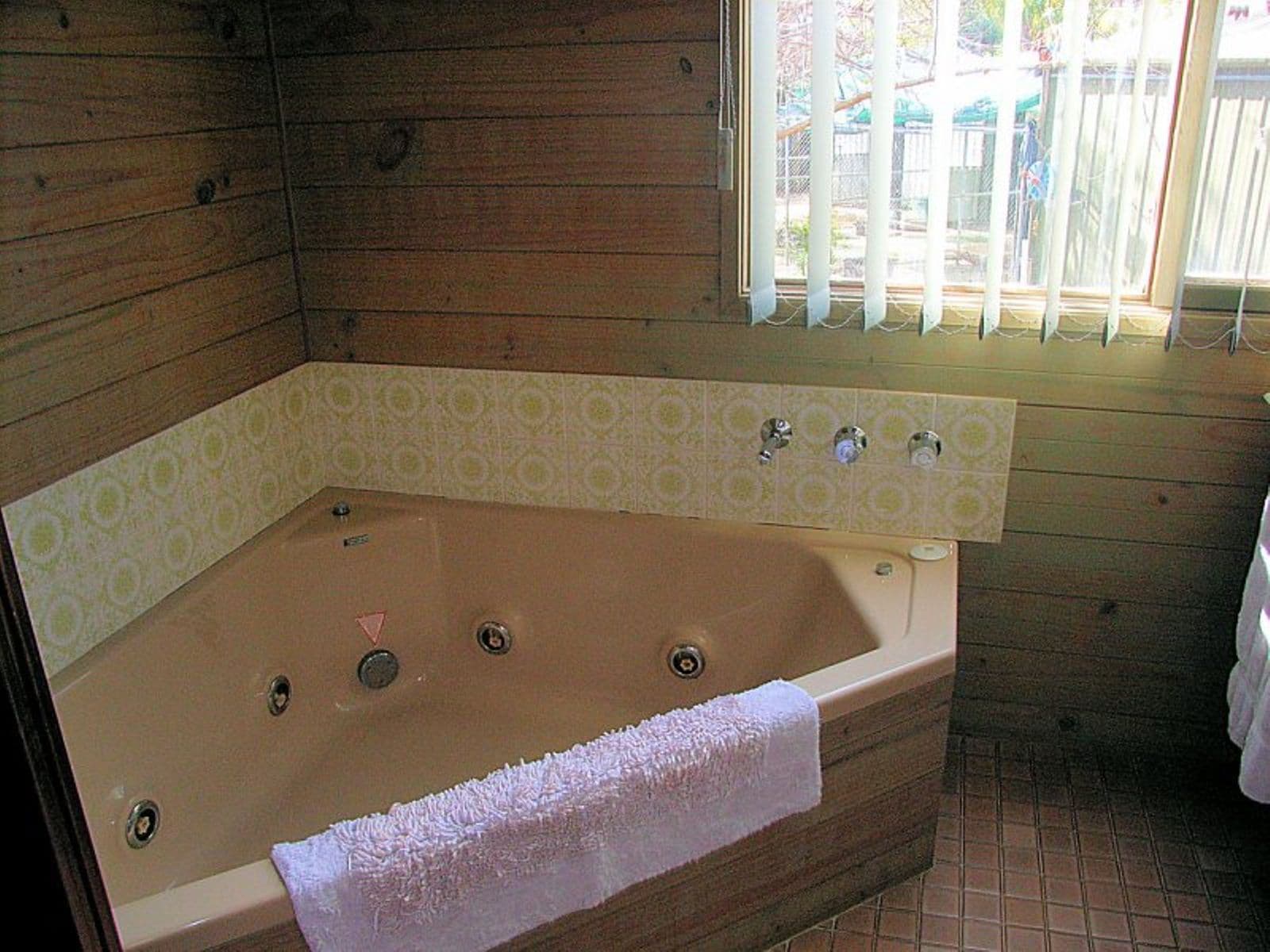 62 Ginquam Avenue, Nichols Point - Thumbnail 3