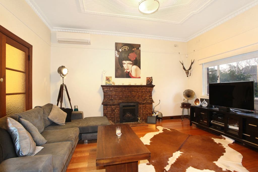 49 Murrumbeena Road, Murrumbeena VIC 3163, Murrumbeena - Thumbnail 2
