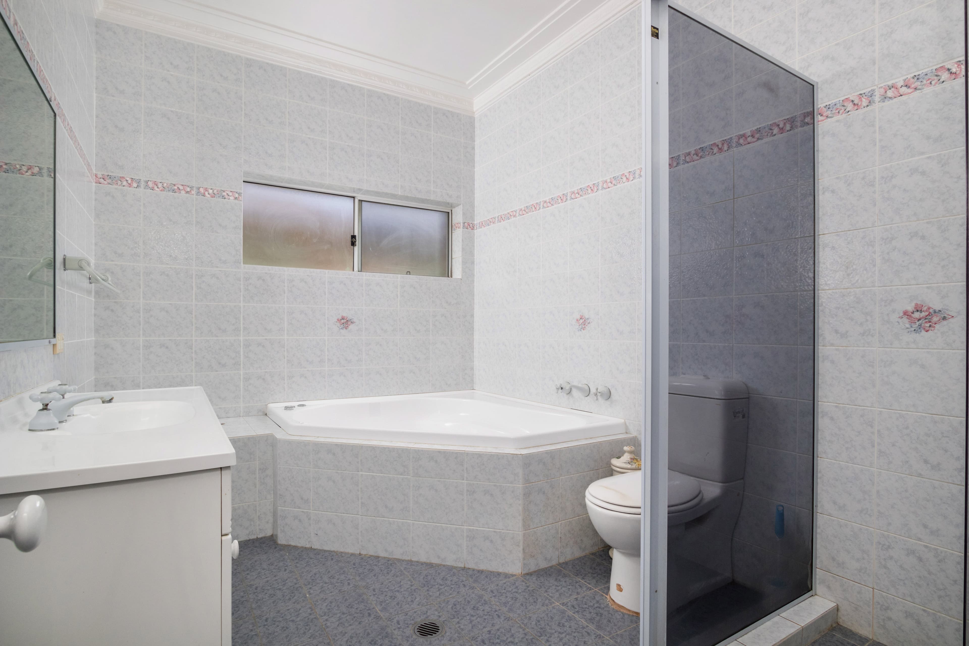17 Knoll Avenue, Turrella NSW 2205, Turrella - Thumbnail 4